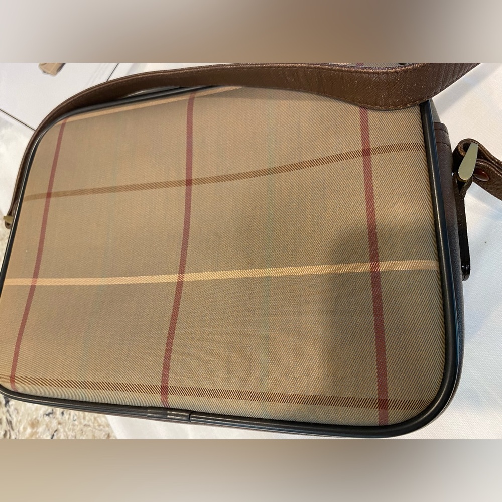 Burberry Burberrys Vintage Plaid Shoulder Bag with COA - Picture 6 of 10